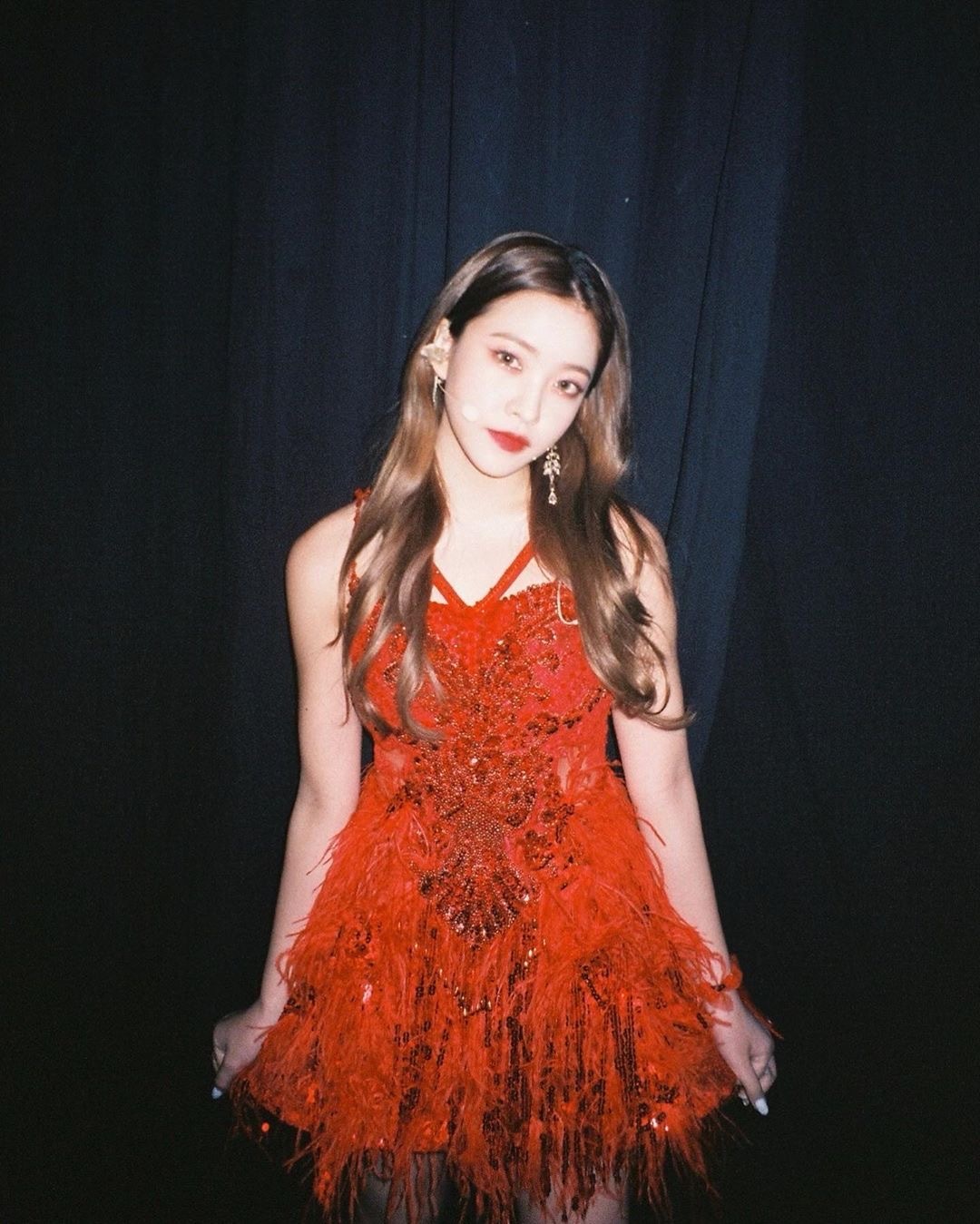 Yeri上传日本出游照 和姐姐们一起去吃拉面啦~