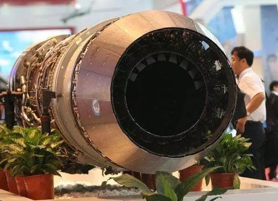 世界各国战斗机发动机推力对比:美国21吨,俄17吨,中国是多少