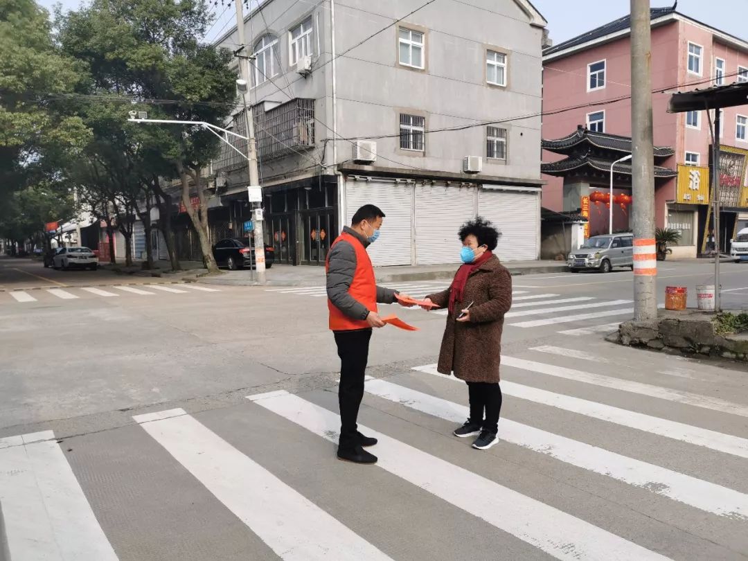 逍林镇人口_逍林中学岑春辉(3)
