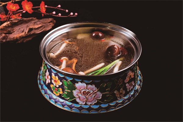 疫情|一阵“轻奢”风刮进餐饮界，为何白领爱打卡？