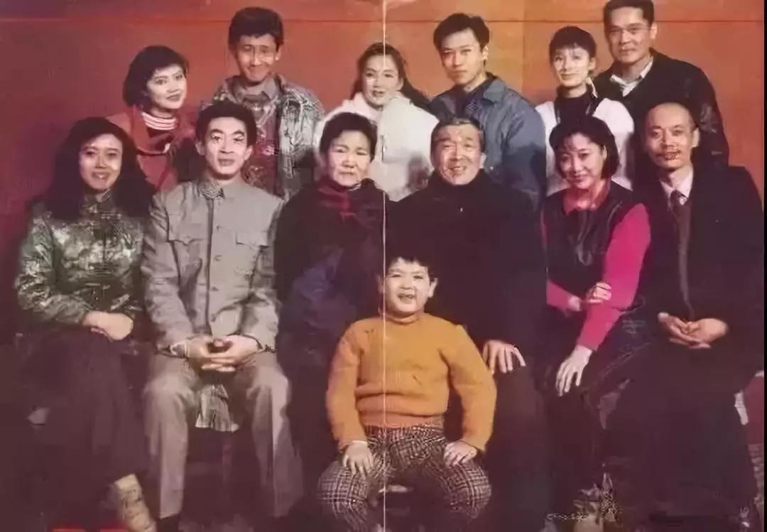 30年前走亲戚的老照片，你还记得多少？