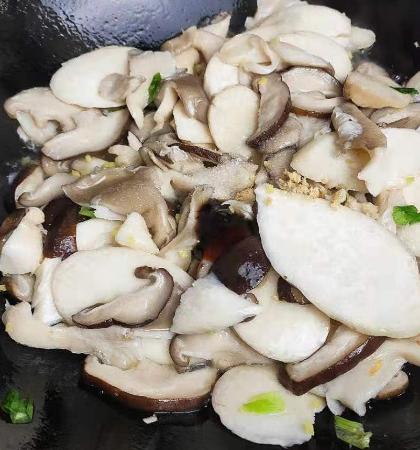 蘑菇为什么要少吃 1790e493bb5e4360be340117094f182f.jpeg