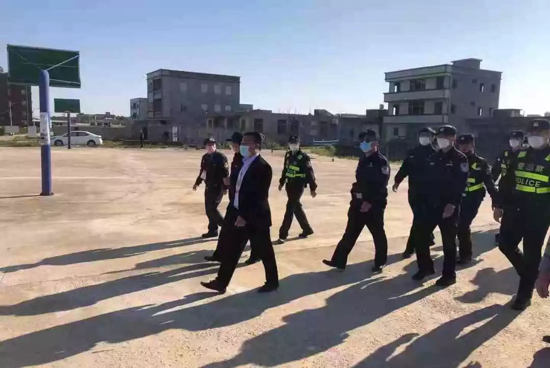 甲东人口_人口老龄化