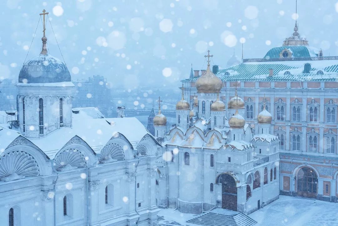 莫斯科克里姆林宫的奇幻雪景美图