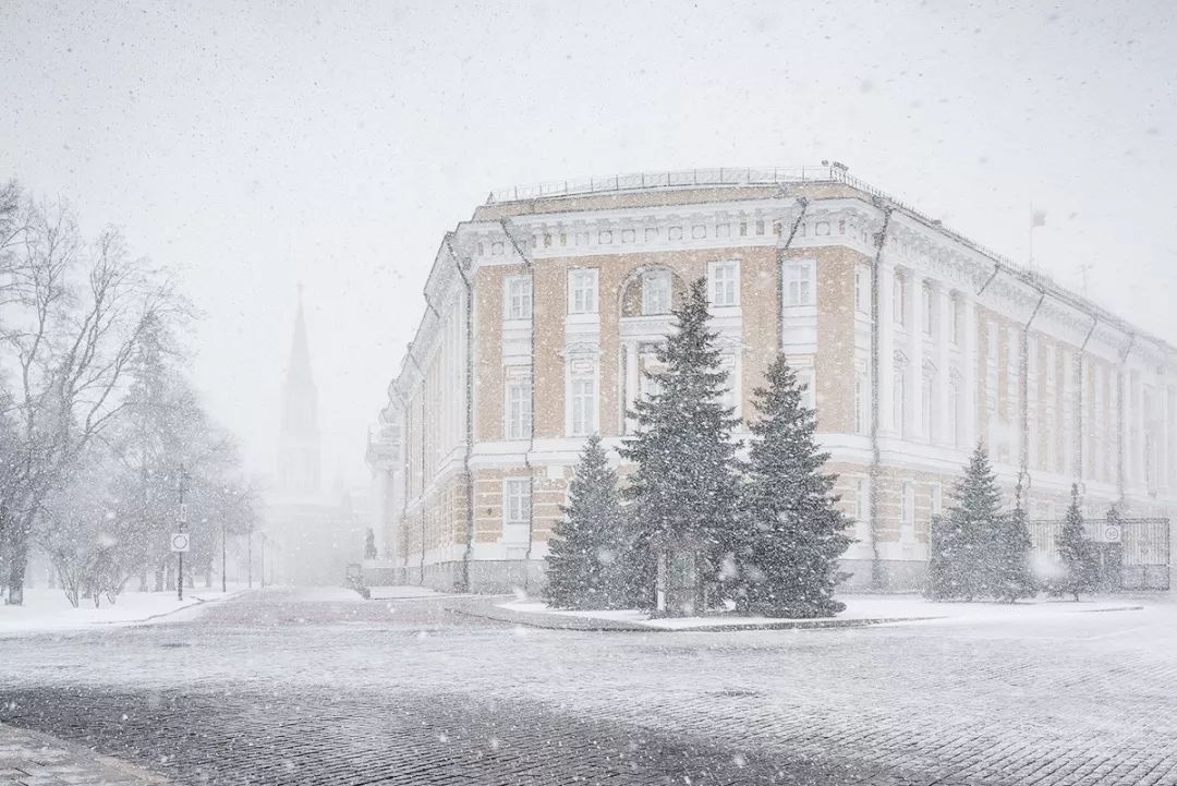 莫斯科克里姆林宫的奇幻雪景美图