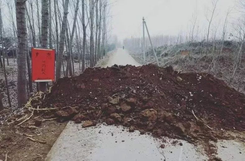 商丘消防提醒您封路要合理请不要堵了应急通道