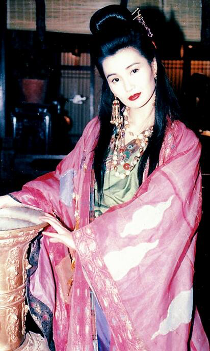 这个叫做"飞天猫"的女子,是张曼玉最美艳的古装角色