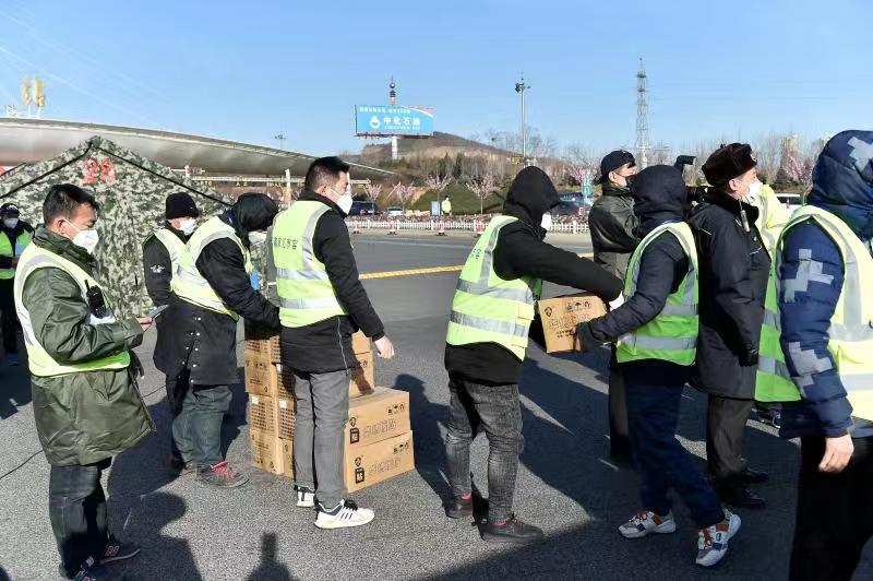 大连市总工会为疫情防控一线工作人员再添保障!