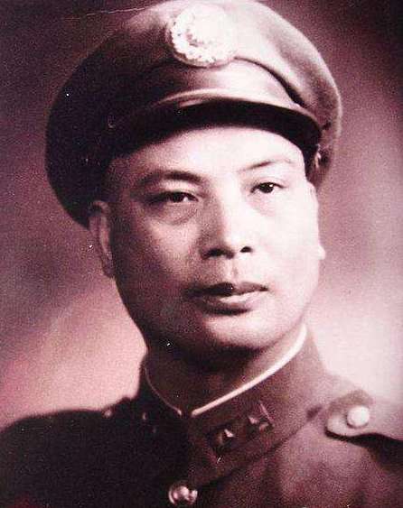原创他是黄埔生中年龄最大的，既当学生又当教官，后在抗战中立大功