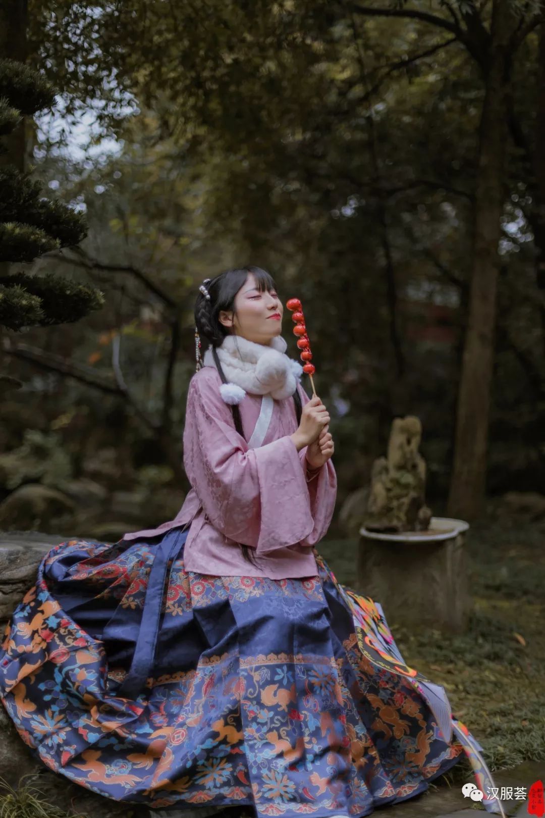穿汉服过新年纸鸢糖葫芦你喜欢哪个