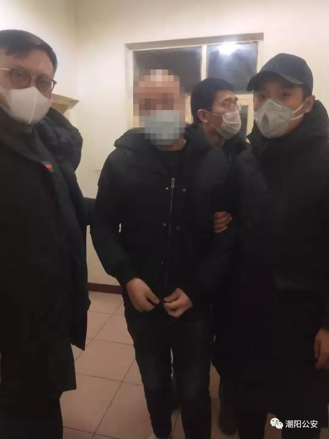 陆某人口罩案_戴口罩的卡通图片