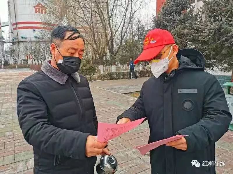 煤矿工人口罩_戴口罩的工人(3)