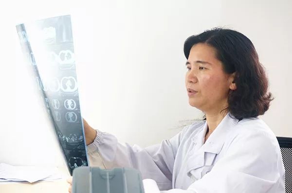 “病毒很狡猾”，武汉市肺科医院呼吸科主任提醒