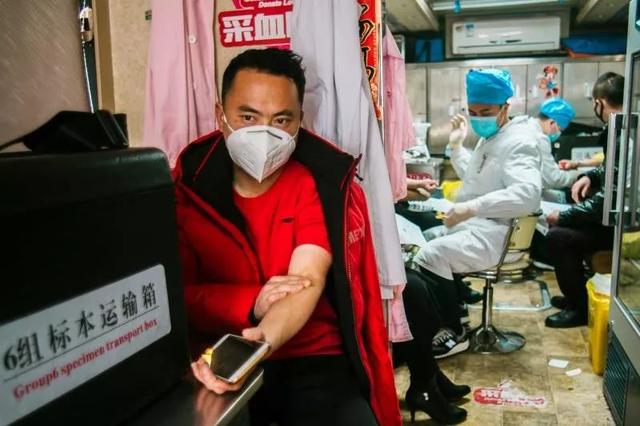 抗击疫情，摄影人在行动，镜头下的感人瞬间