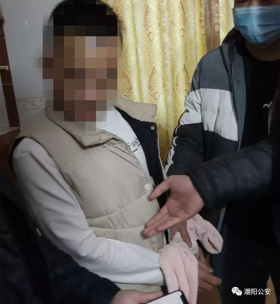 抓人口罩被打_戴口罩的卡通图片(3)