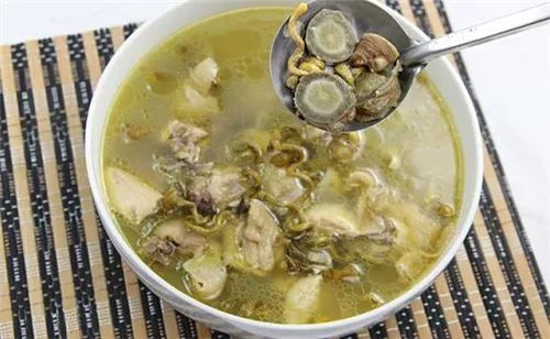 服用三七粉有8大禁忌,不可不知!为了自己和