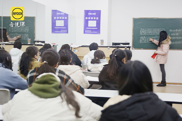 怎样才能考上音乐学校 7a3d6969afba433a826b87c545288e62.jpeg