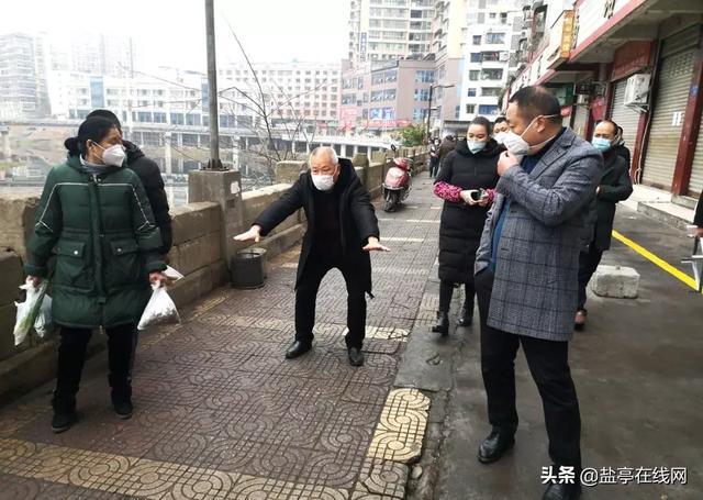盐亭望江楼河堤乱搭违建全面整治群众拍手称快