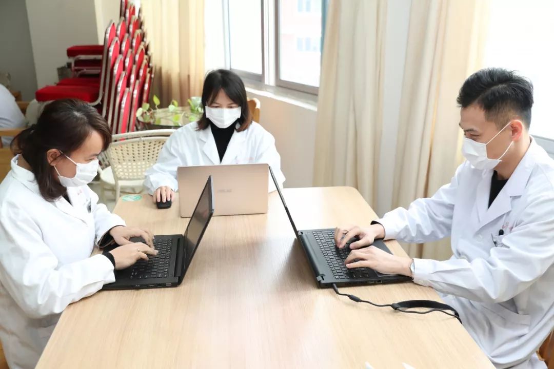 第一医院心理干预 2ca405255560475f82a4d1176a33be93.jpeg
