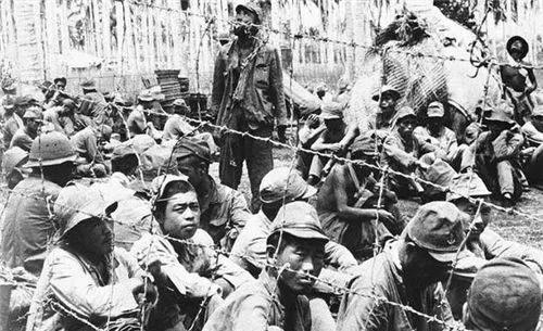 士兵|日本战俘被集体枪决，为何跪着都不敢反抗，网友：日本人并非害怕