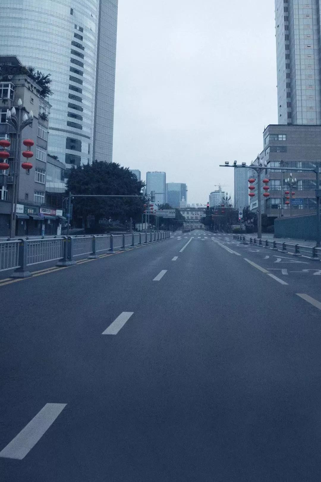 疫情之下无尽的等待