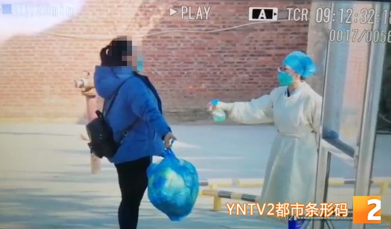 确诊了还私自外出、攻击医务人员!西双版纳一