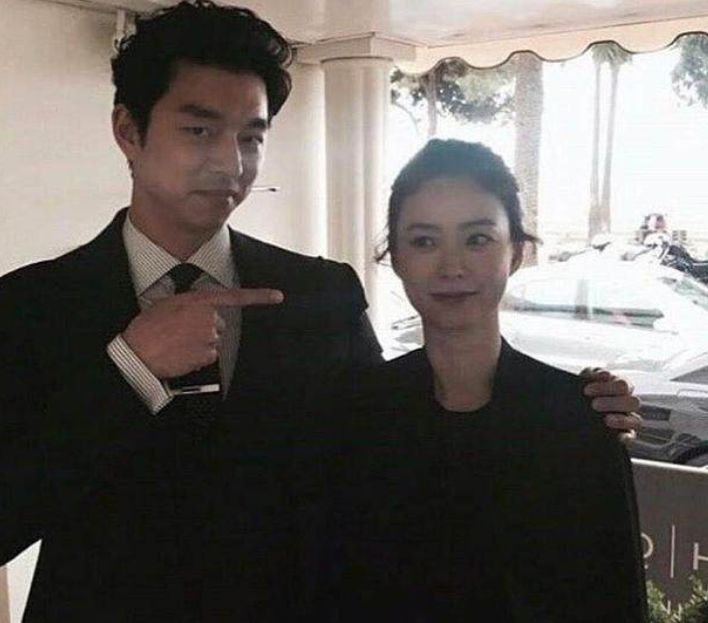 安七炫认爱“小四”郑柔美，前女友曾将他捉奸
