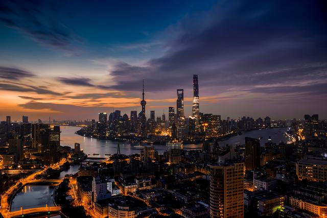 非典后的地产变局：支柱产业地位确立，“恒碧