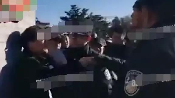 赵忠祥告别仪式如期举行，无耻商家却蹭热度进