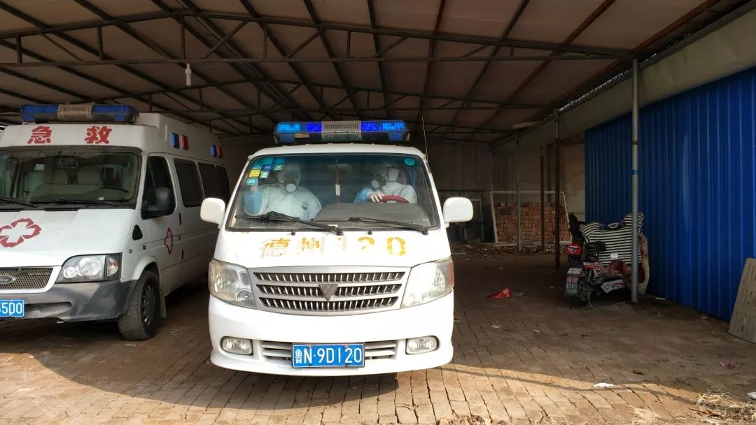 急救车的警笛声 197db1724ad74378a132a5205186d102.jpeg