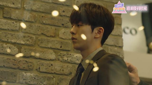 反转剧情短片推荐 24e2902a7080472689a4279c72893832.jpeg