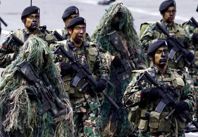34名特种兵集体叛变，共同成立贩毒集团，上千名