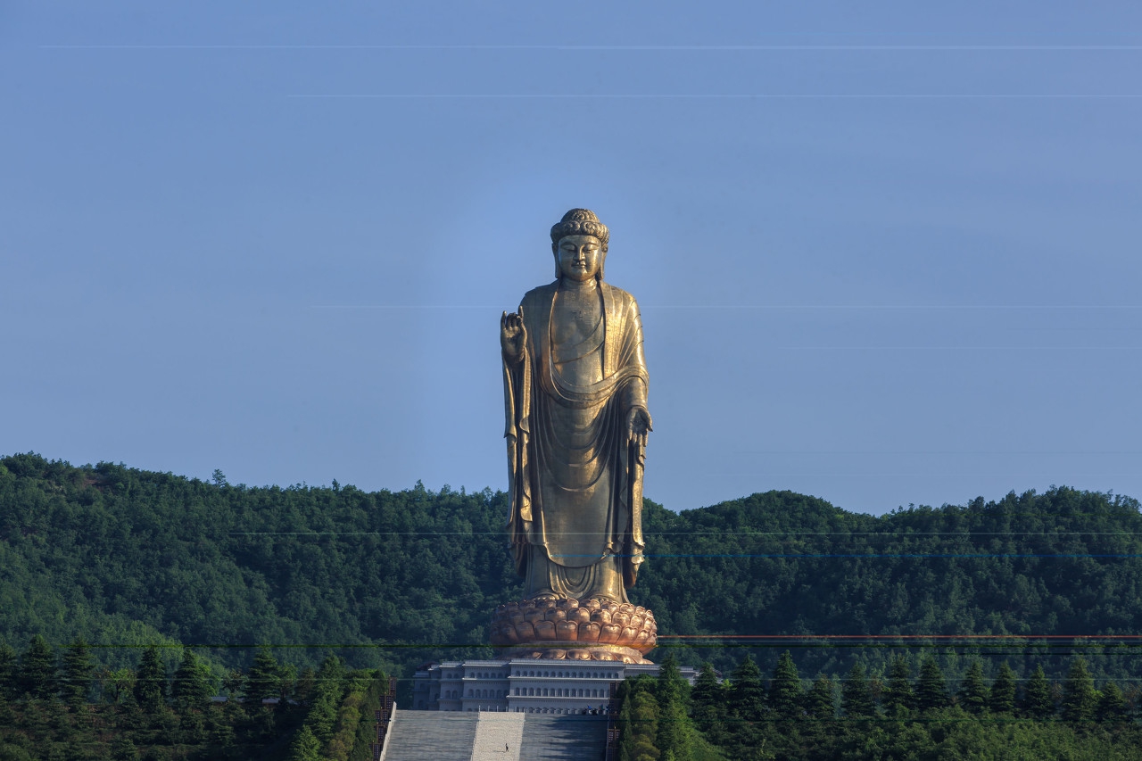 中原大佛是世界上最高的佛教造像,大佛总高208米,身高108米