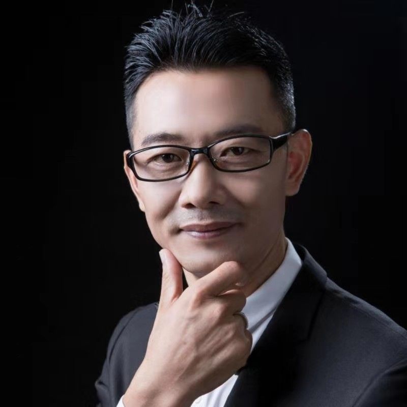视频播音:赵庆奎,男,1968年3月出生,1990年毕业于扬州戏剧学校,1990至