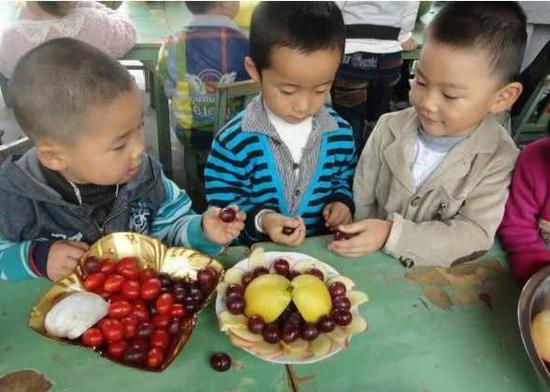 「樱桃育儿经」立春后注意孩子饮食，这3种水果要少给孩子吃，伤脾胃还不长个