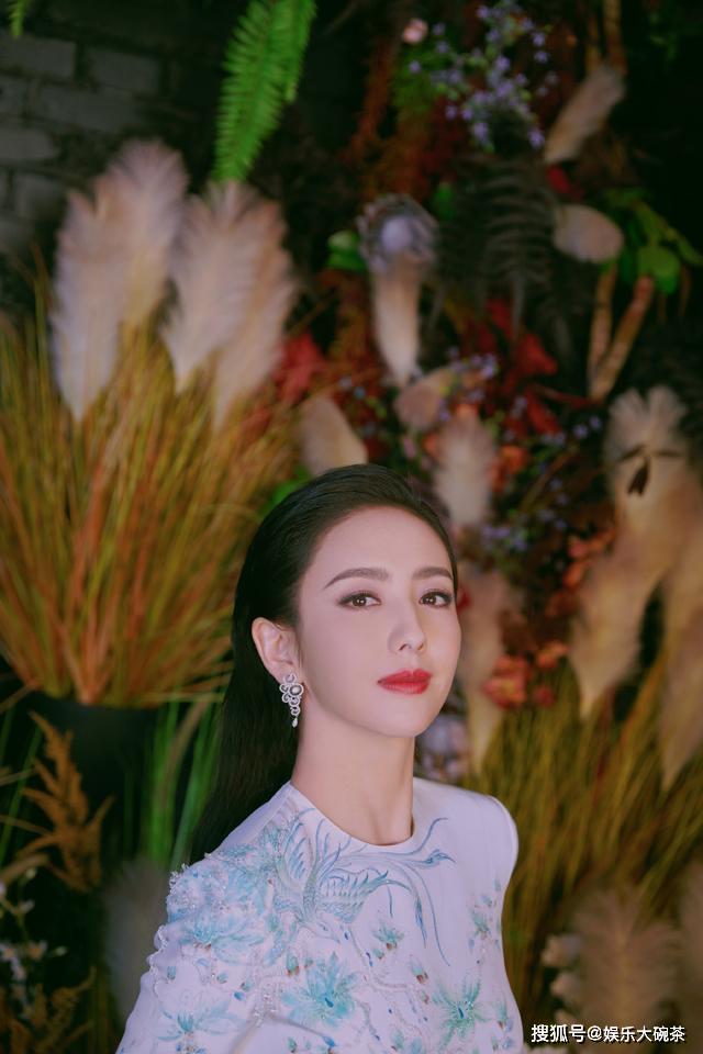 如何变美且优雅 c7341e694bf444a58c9eae0afb0a7711.jpeg