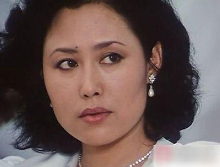 斯琴高娃的三次婚姻，儿子曾入狱，第三次婚姻