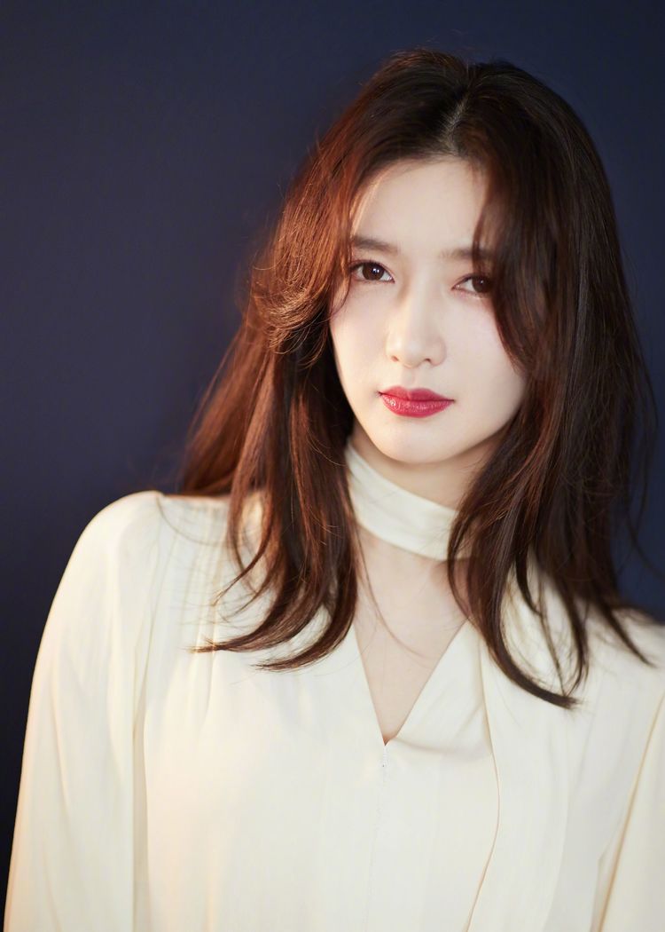 她曾是校园女神，如今一步步蜕变为魅力女王,十