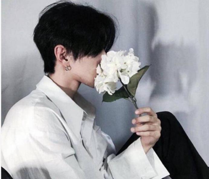 男生怎么拍照比较撩人 90cff41b08a144509a5f940215a07799.jpeg