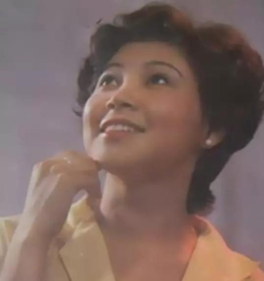 苦命的苏红：三上春晚，比毛阿敏韦唯早红，痛