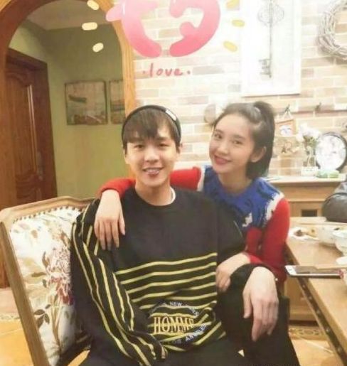 唐艺昕真的被看不起吗？豪宅内餐厅细节很微妙