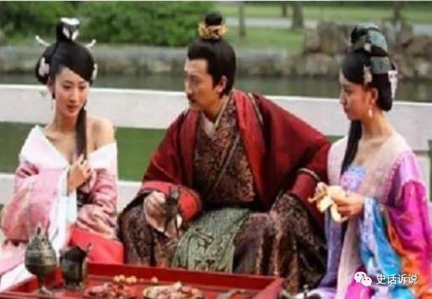 因为|皇帝为了喜欢一个35岁女人，废掉16岁美丽皇后，说出来脸会红