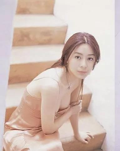 “最丑周芷若”、刘德华初恋女友，撞脸六小龄