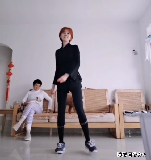 湖南台主持在家上班,汪涵是例外!其他人视