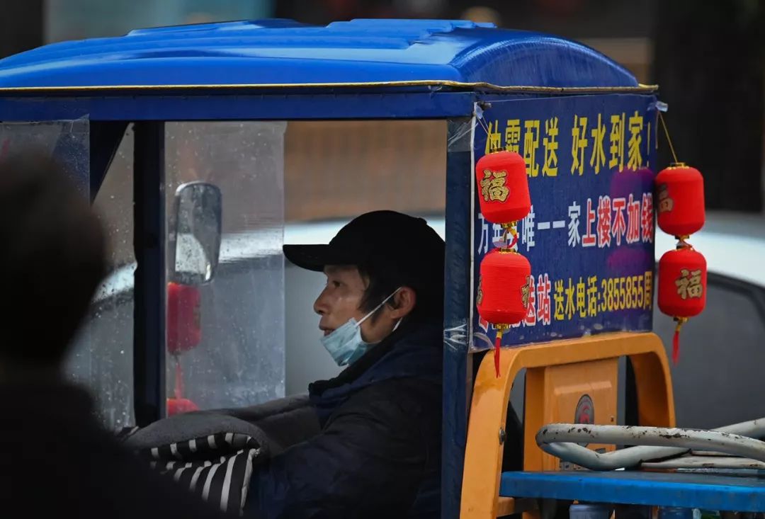 图记:疫情下的别样"年味"