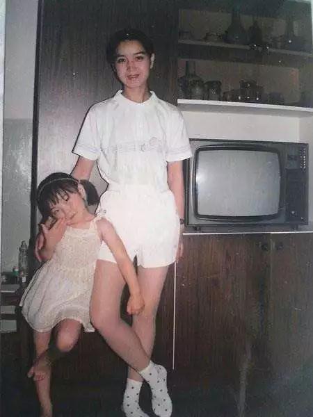 女性|12张老照片：想不到80年代的中国女性那么美！