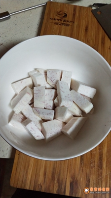 荔枝肉怎么做好的 8c009490bf684ba9abd16314ad643ec1.jpeg