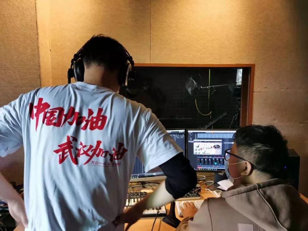 佛山电台主持人创作抗疫歌曲《永不言败》,一