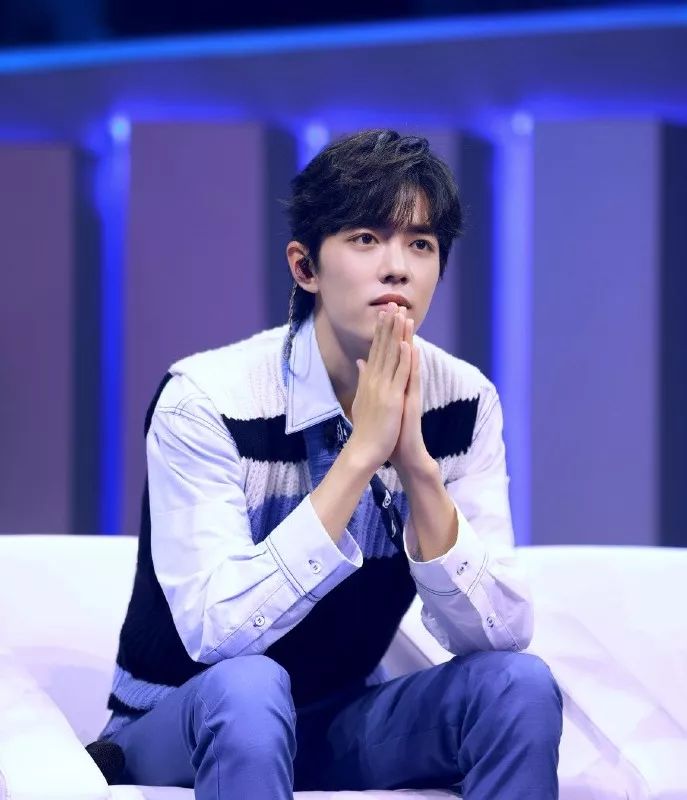 全明星手写加油接力!武汉加油!中国加油!