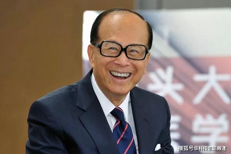 香港两大家族捐款千万援助武汉，李嘉诚至今沉
